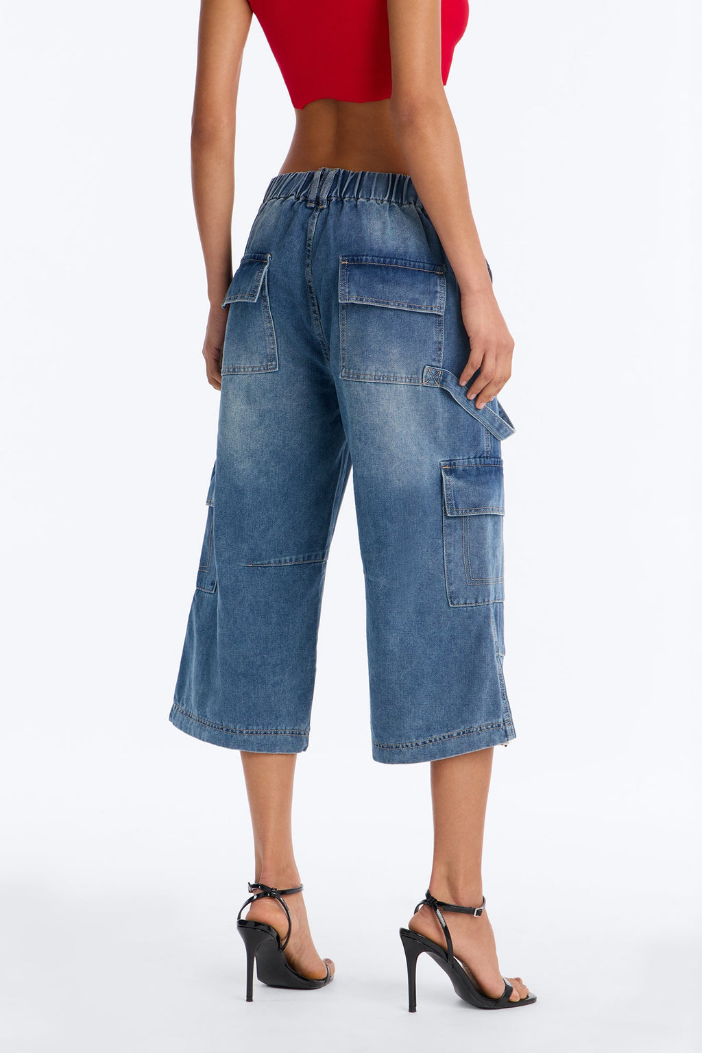 Relaxed Fit Wide Leg Jeans - Medium Wash