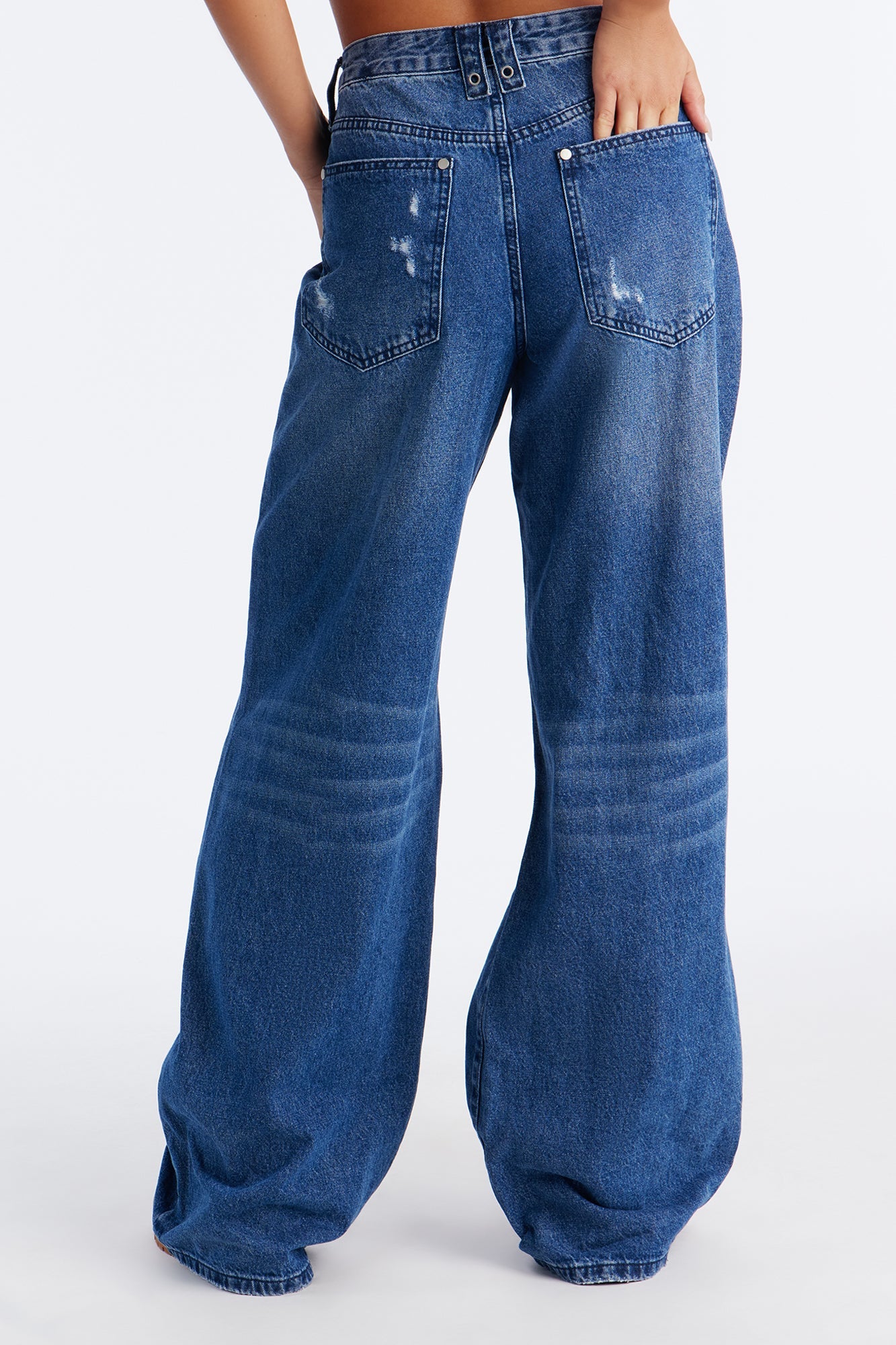 Mid Rise Straight Leg Jeans - Medium Wash