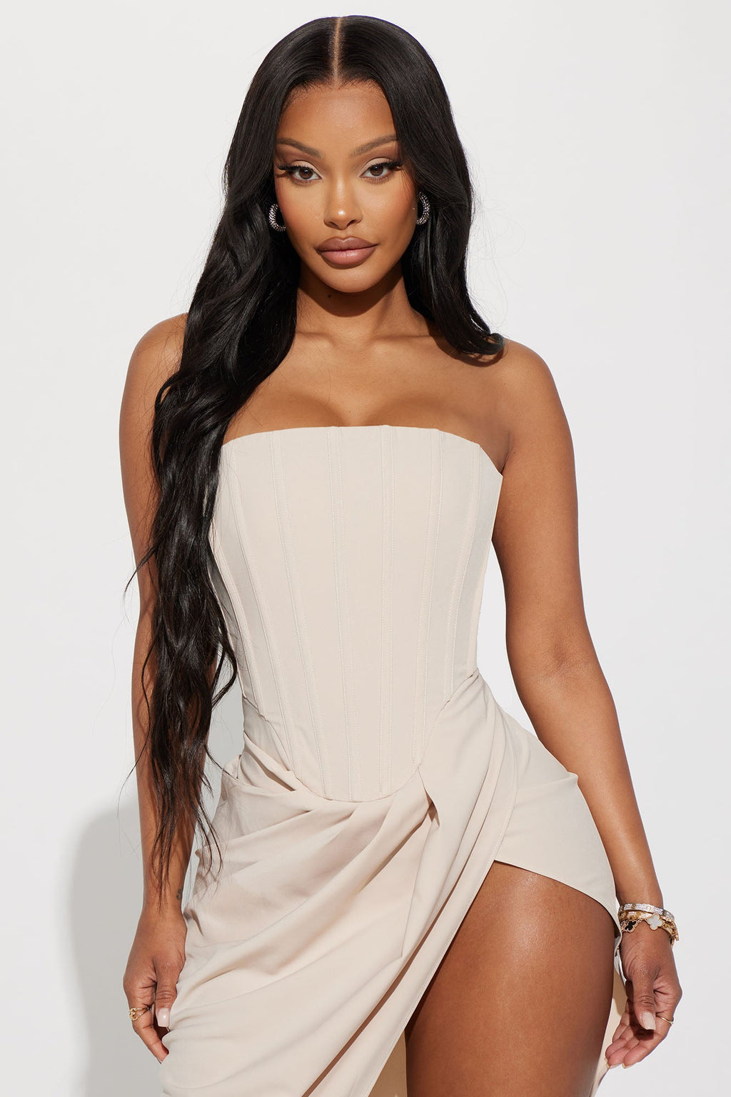 Sleeveless Elegant Maxi Dress - Nude