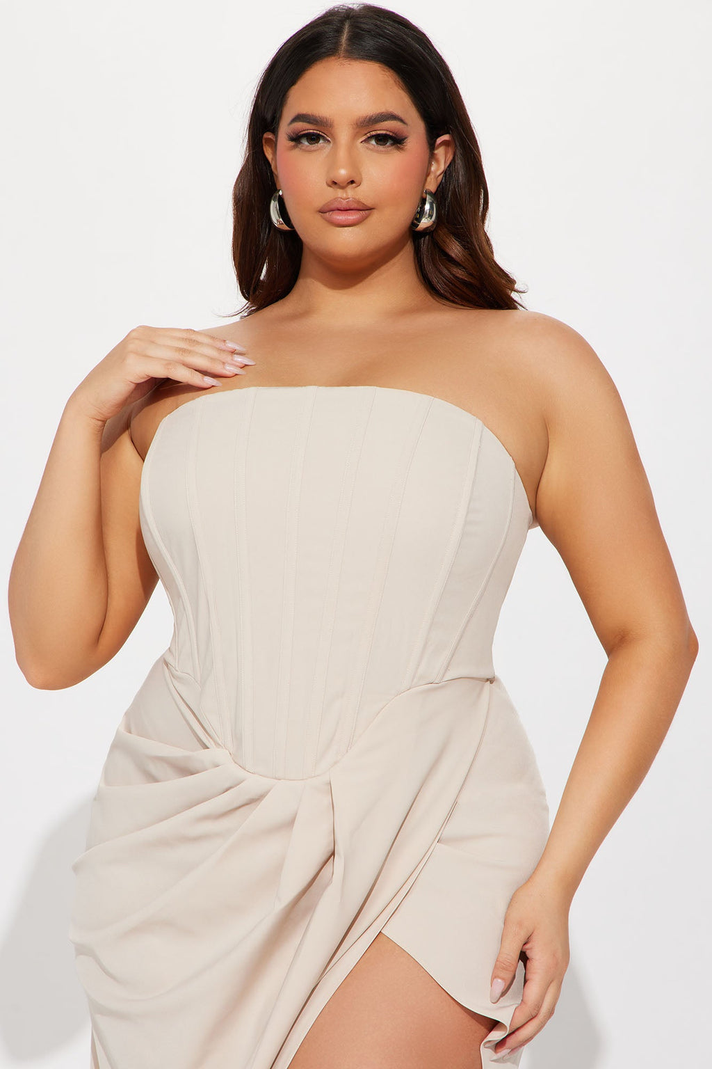 Sleeveless Elegant Maxi Dress - Nude